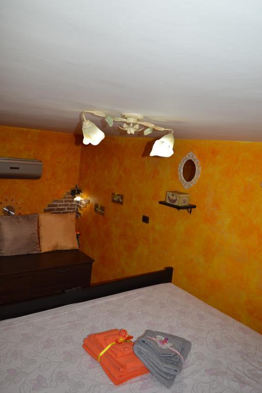 La Casetta Gialla Di Edoardo Apartamento Roma