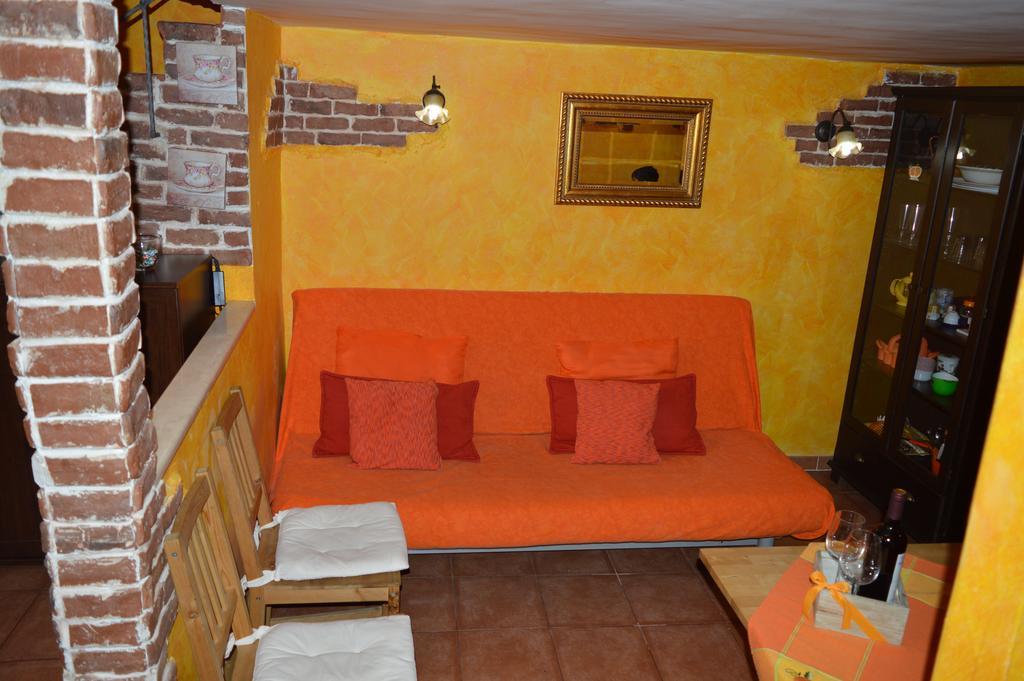 Apartamento La Casetta Gialla Di Edoardo *